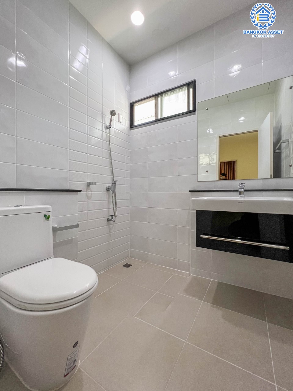 *****บ้านมือสอง ม.เพอร์เฟคเพลส รัตนาธิเบศร์ จากแบรนด์ Property Perfect เนื้อที่ 56 ตร.ว. บนโซนที่ดีที่สุด! ฟังก์ชันพร้อม 3 ห้องนอน 3 ห้องน้ำ 2 ที่จอดรถ บนที่สุดแห่งทำเลโซนเมือง เชื่อมต่อทุกการเดินทาง ใกล้เซ็นทรัลรัตนาธิเบศร์ จุดขึ้นทางด่วน "งามวงศ์วาน" และรถไฟฟ้า "สถานีไทรม้า"